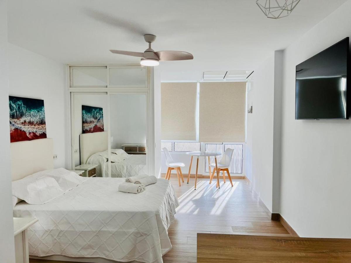 Moderno Y Nuevo Apartamento Playa Apartment Benalmadena Luaran gambar