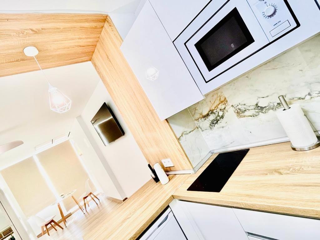 Moderno Y Nuevo Apartamento Playa Apartment Benalmadena Luaran gambar