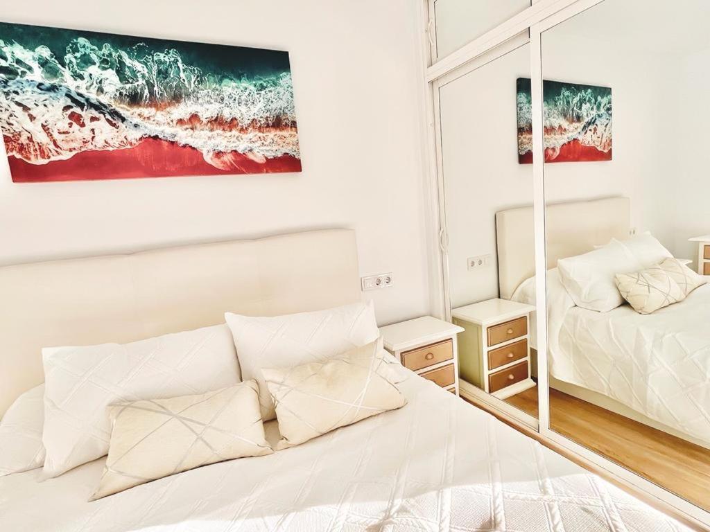 Moderno Y Nuevo Apartamento Playa Apartment Benalmadena Luaran gambar